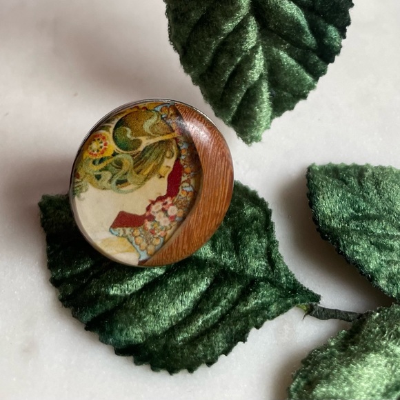 Vintage | Art Nouveau Cabochon Portrait Ring | 6/7 - Picture 9 of 9